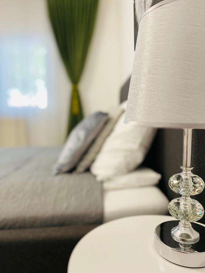 Av Apartment Турда Екстериор снимка