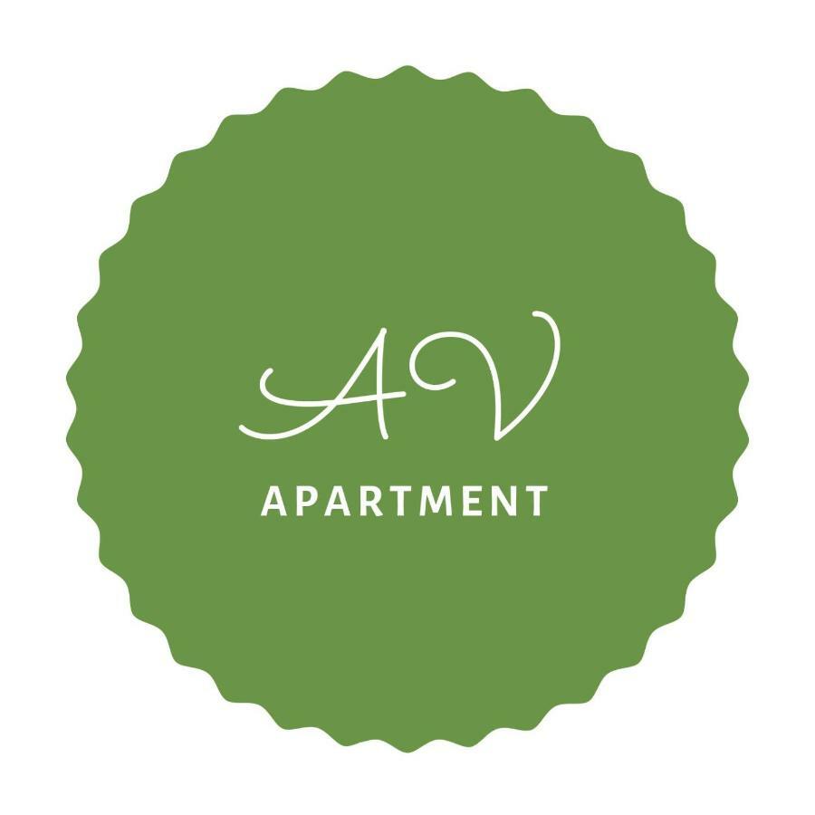 Av Apartment Турда Екстериор снимка