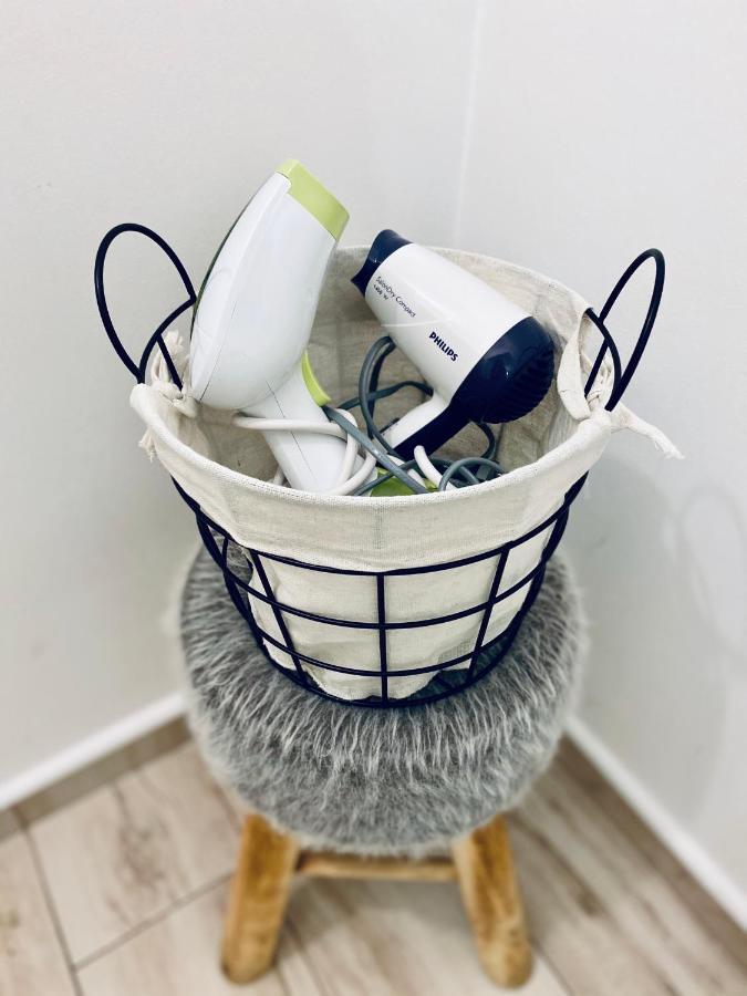 Av Apartment Турда Екстериор снимка